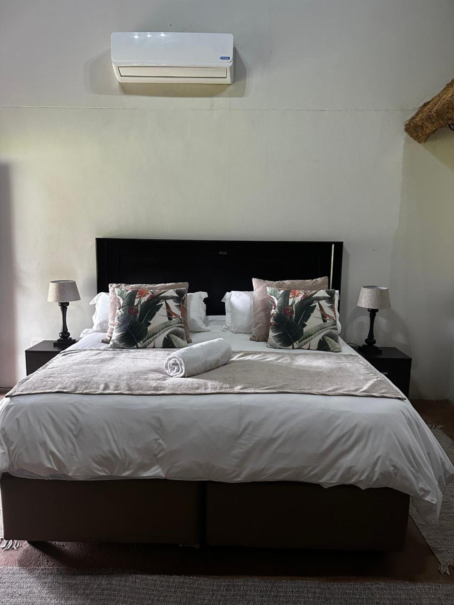 Iphofolo Lodge & Tented Camp Vivo Kültér fotó